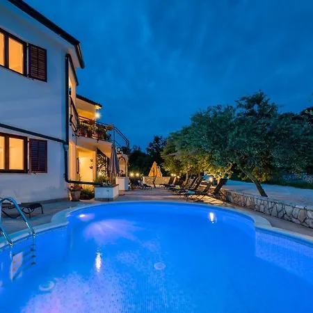 Apartment Klimatisierte Ferienwohnung Mit Sauna, Whirlpool, Meerblick, Pool, Wlan, Grill Und Liegestuhlen Drenje (Istria)