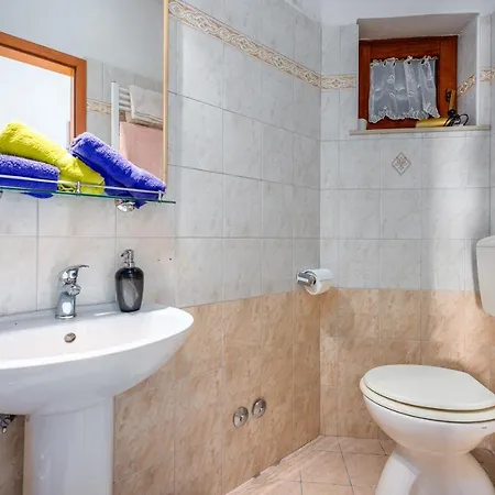 Appartement Klimatisierte Ferienwohnung Mit Sauna, Whirlpool, Meerblick, Pool, Wlan, Grill Und Liegestuhlen Drenje (Istria)